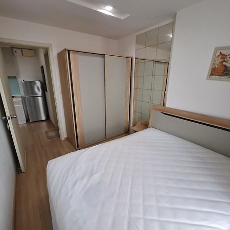 Condo In Bangkok With Swimming Pool Near Malls And Train מראה חיצוני תמונה