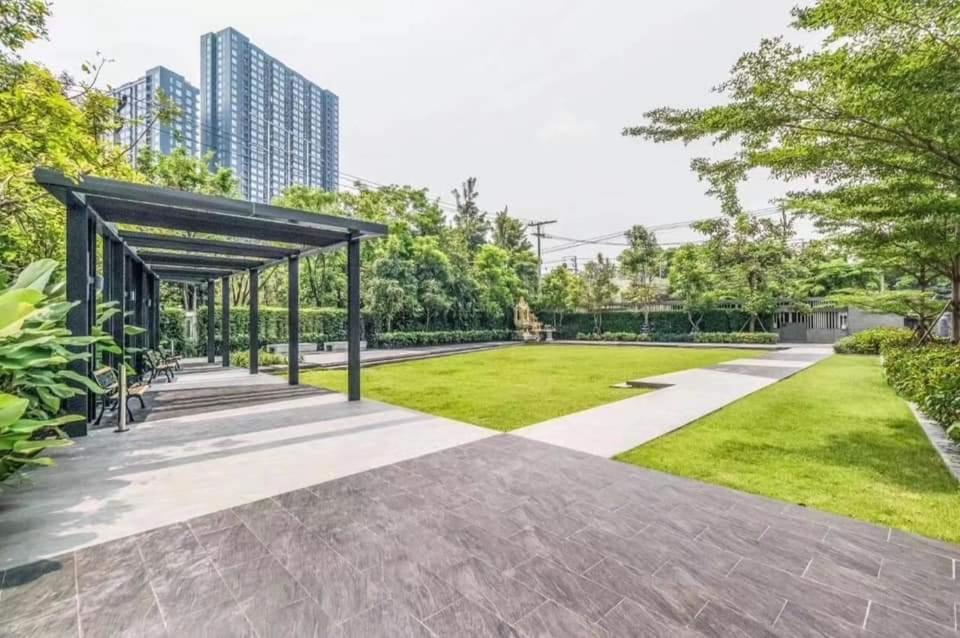 Condo In Bangkok With Swimming Pool Near Malls And Train מראה חיצוני תמונה