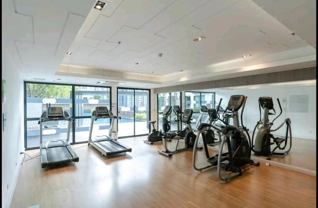 Condo In Bangkok With Swimming Pool Near Malls And Train מראה חיצוני תמונה
